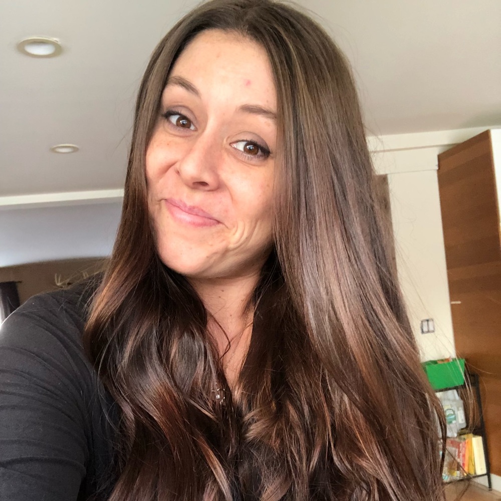 Meet your Posher, Amara